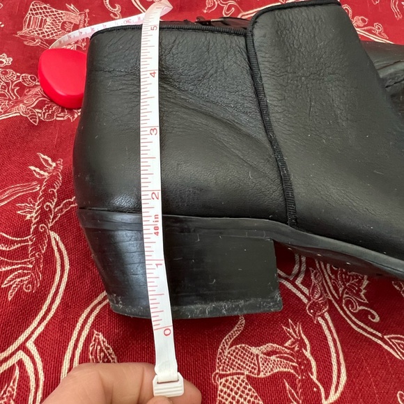 Sam Edelman low leather black side zip booties size 8.5 - Picture 10 of 10